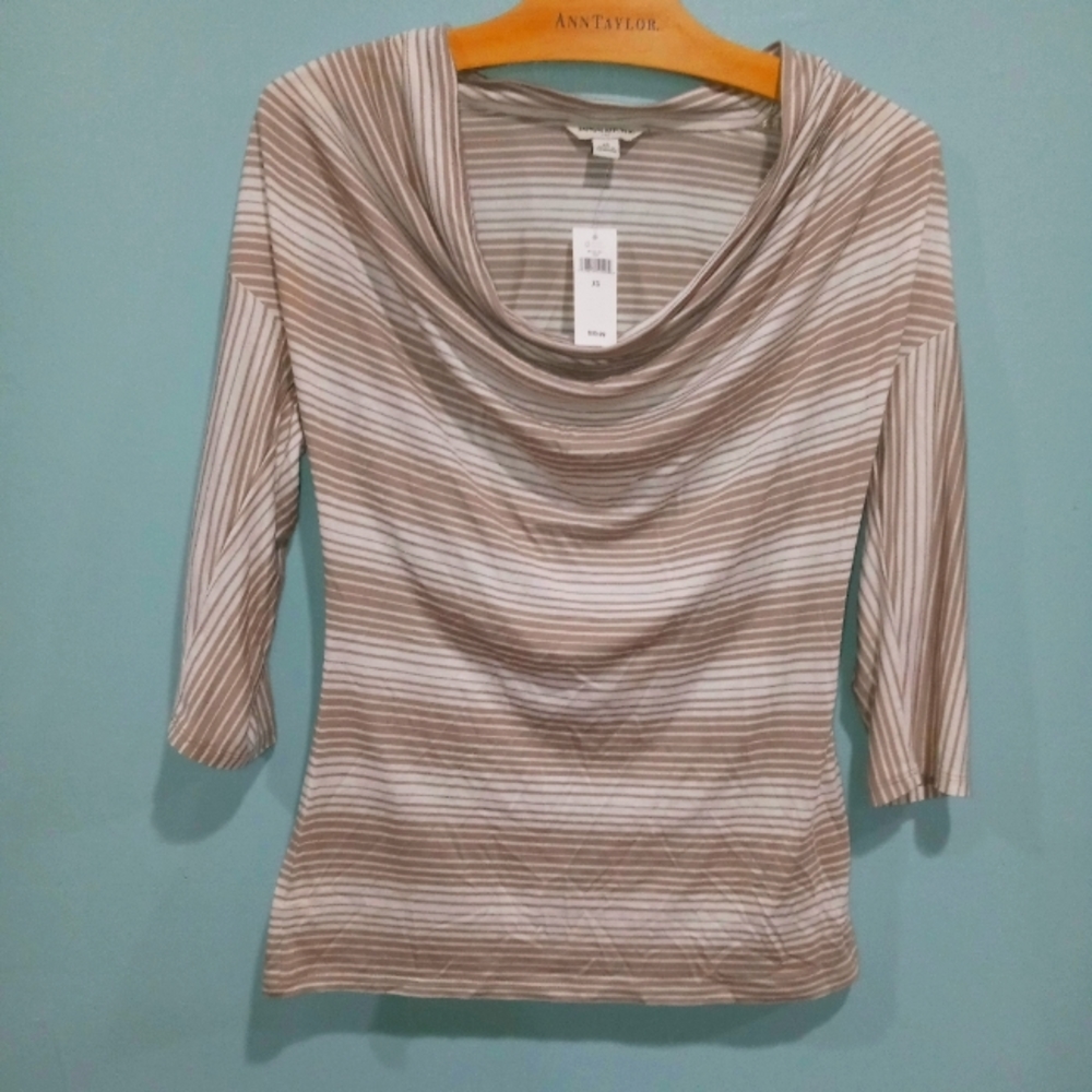 Banana Republic 3/4 sleeve Scoop Neck
